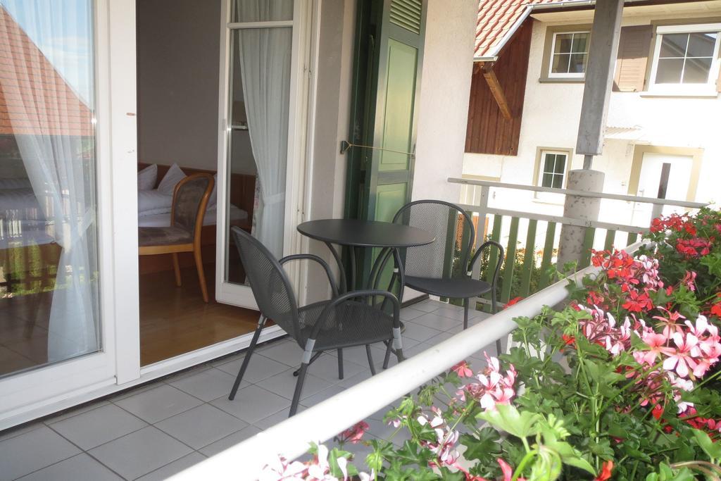 Gaestehaus Frohe Aussicht Kressbronn am Bodensee Bagian luar foto